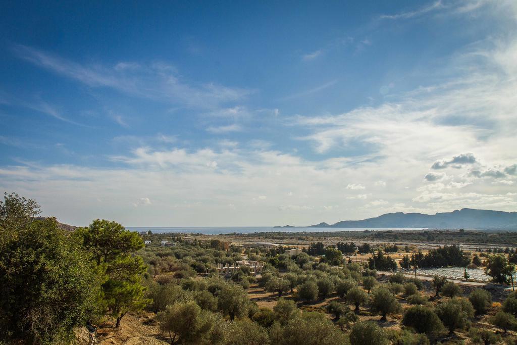 Haraki Hill & Sea View Apartments Exteriör bild